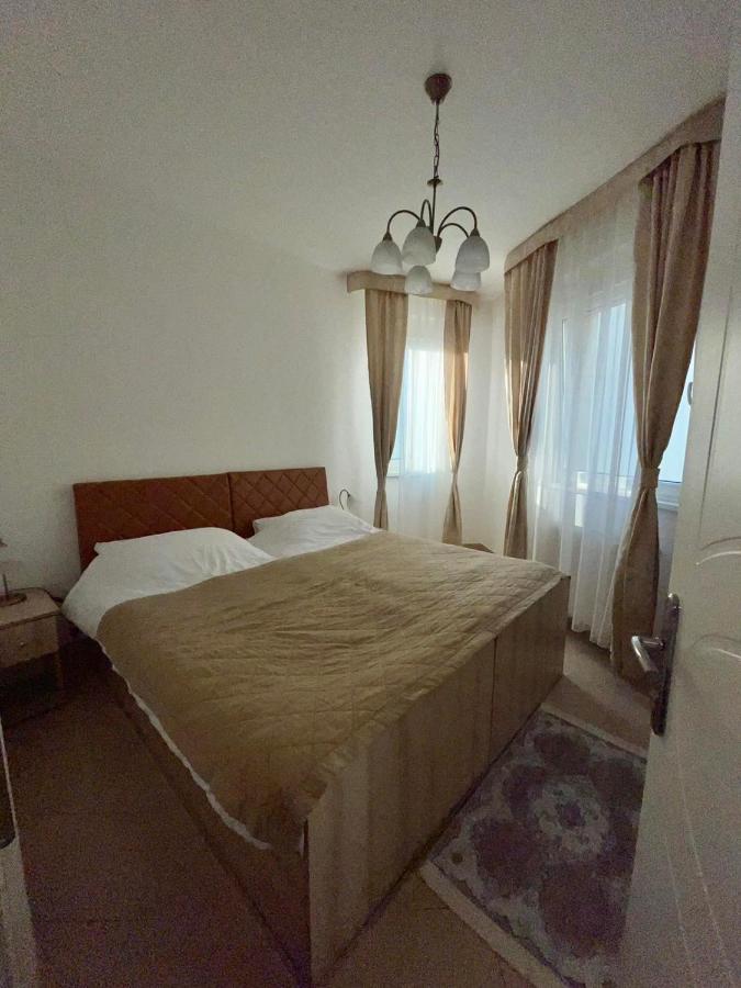 Sladjawing2 Apartment Jagodina Luaran gambar